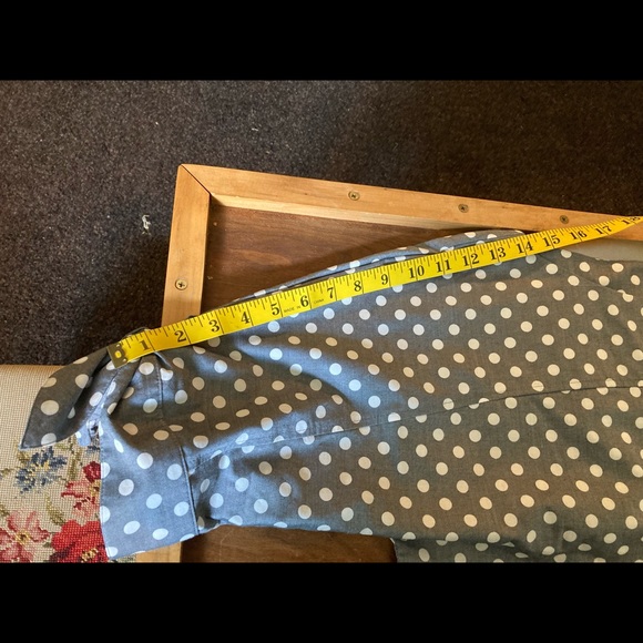 Ravel gray and white polka dot top size M - Picture 8 of 8